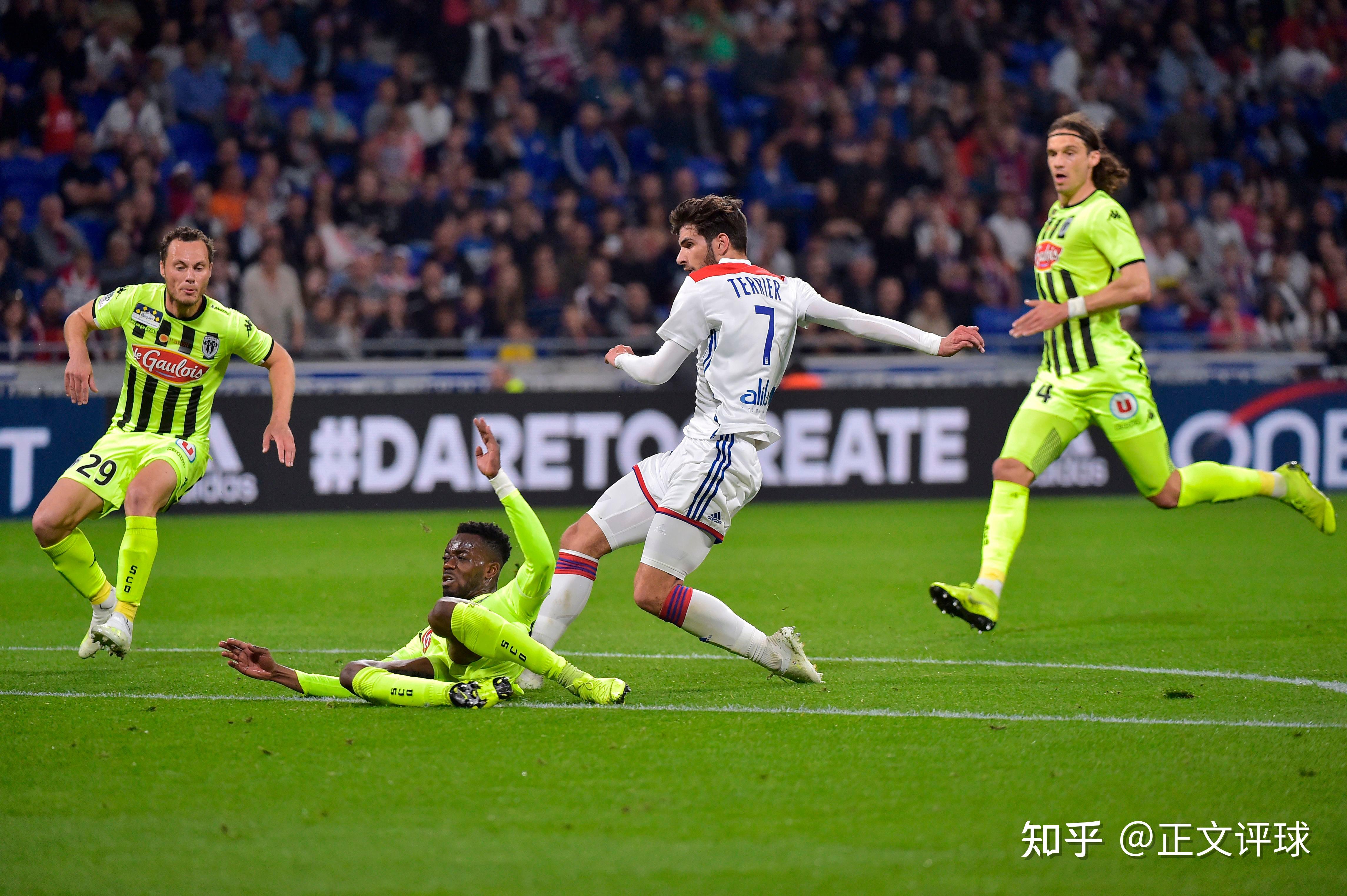 oubao足球赛事-瓦朗对抗波尔多,法甲联赛不可错过的比赛